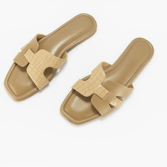 Women’s Beige Flats.